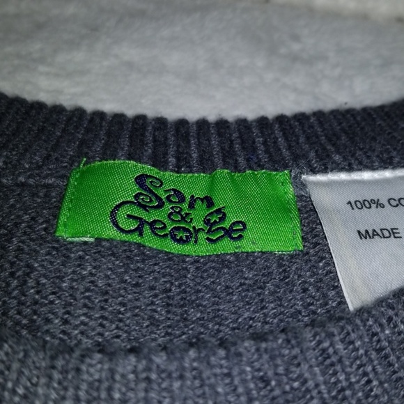 Sweater - Picture 2 of 3